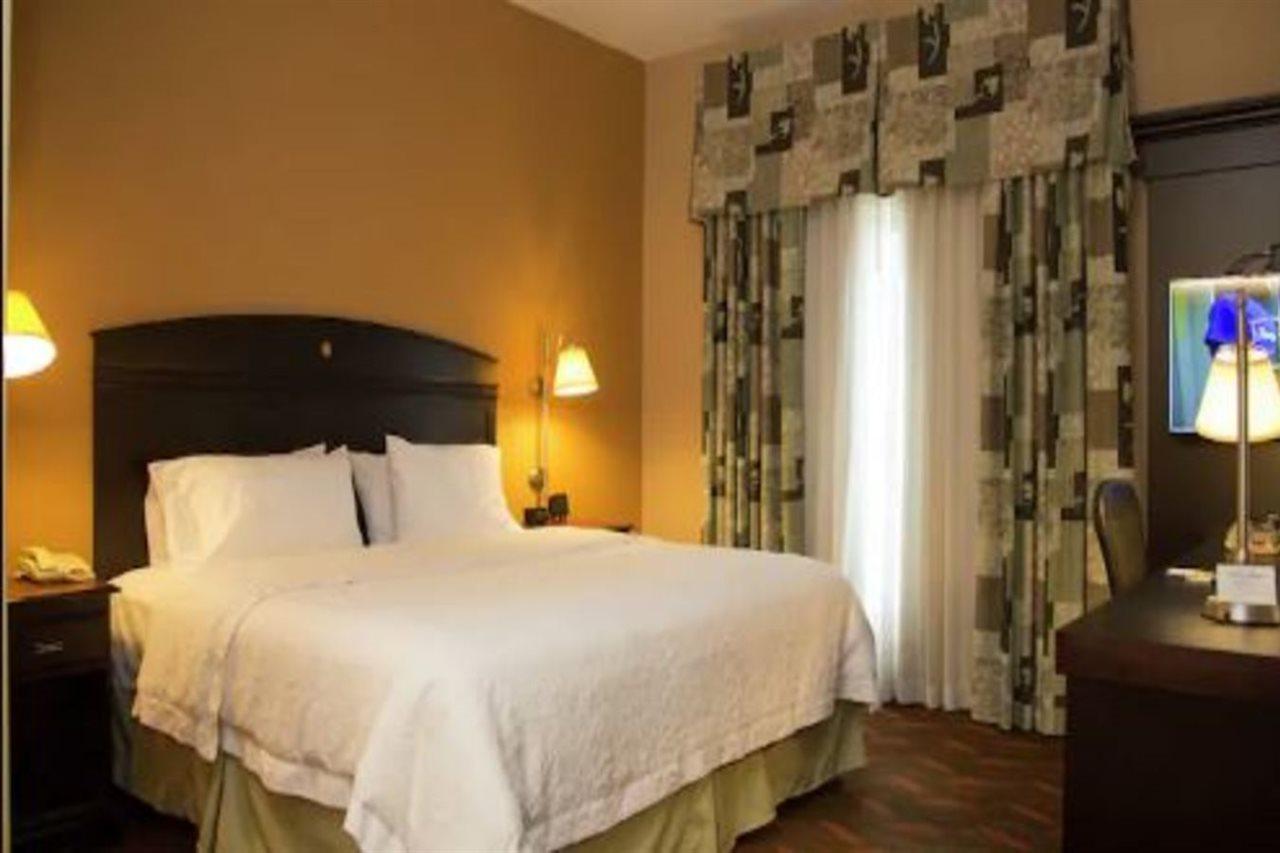 Hampton Inn & Suites Houston Rosenberg Exteriör bild